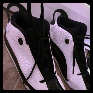 DUB ZEROS 8 W worn twice